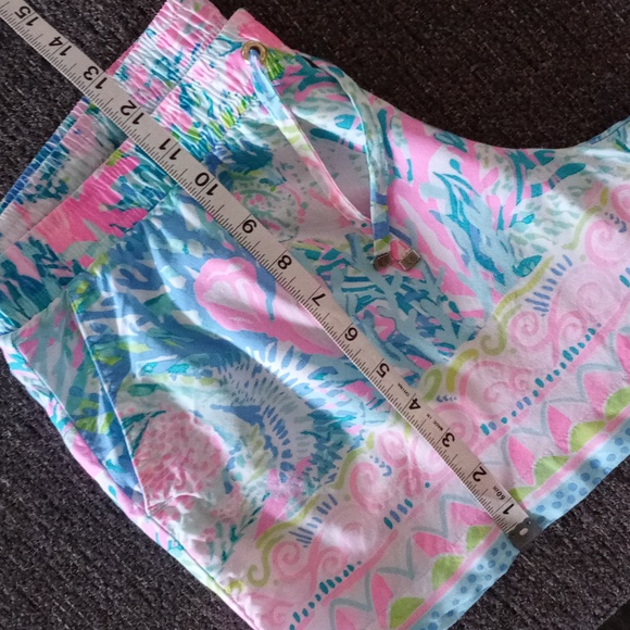 🌊HTF Lilly Pulitzer🌊 - Katia Short - Picture 13 of 15